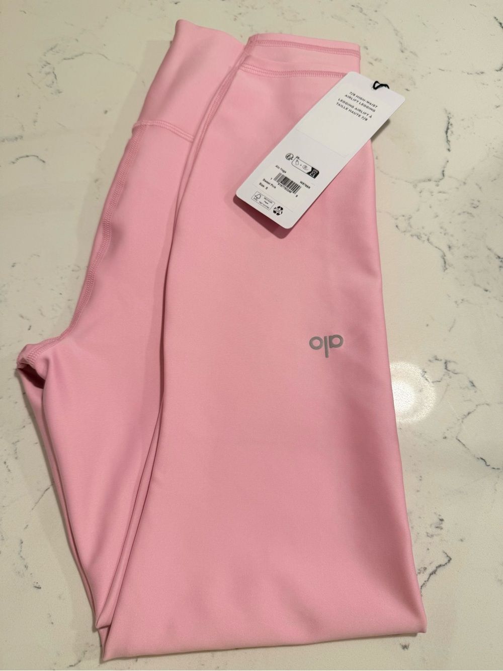 Alo Yoga Sweet Pink Leggings NWT size Small 7/8 length